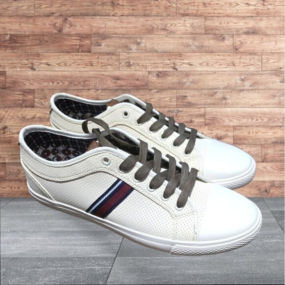 New Ben Sherman Madison Perforated Cream and White Sneakers 9 - Picture 1 of 7
